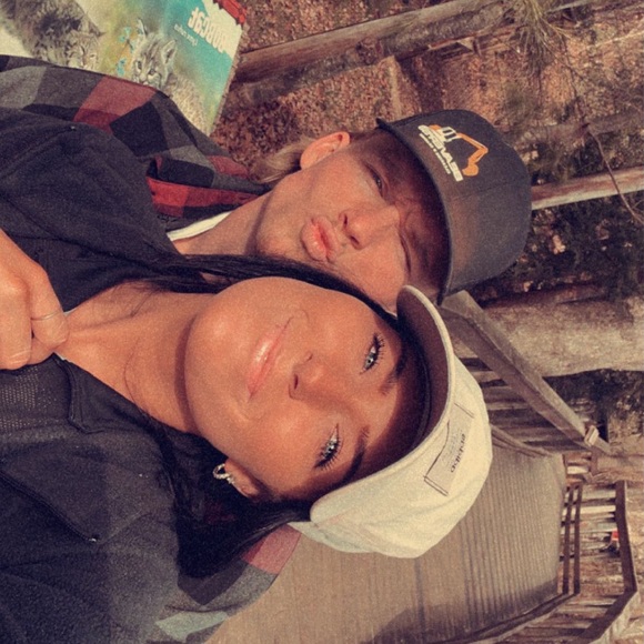 Meet your Posher, Alec - Picture 1 of 1